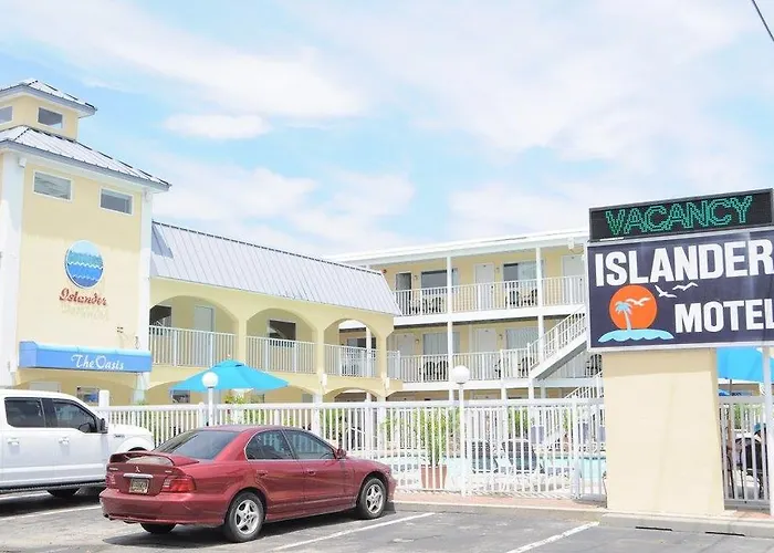 Islander Motel